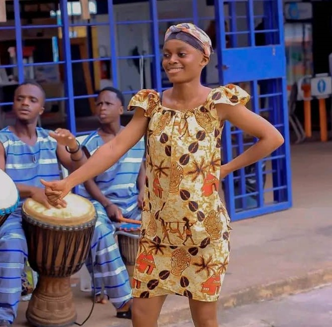 Artiste Danseuse Doffou Offossé Marie Kevine